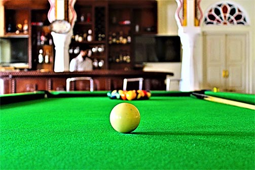snooker game hotels